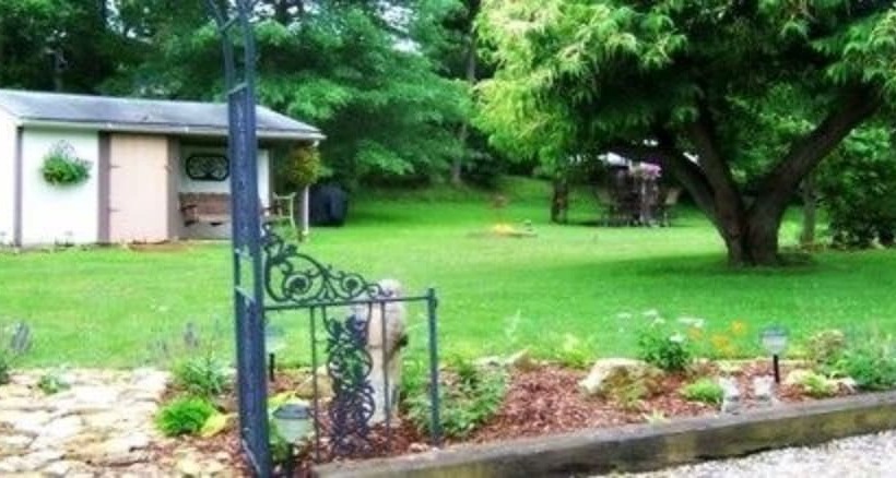 The Pines Of Dresden B&b