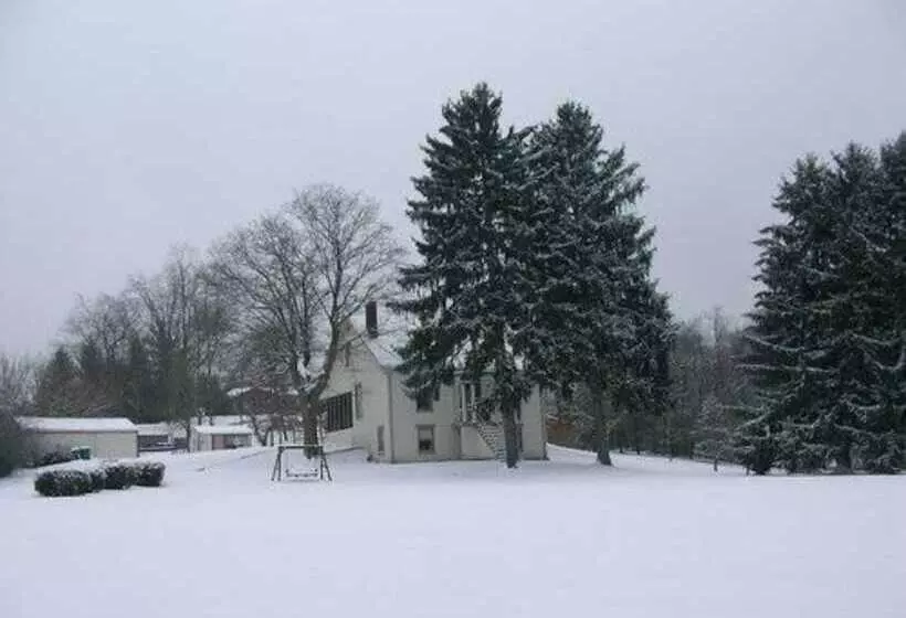 The Pines Of Dresden B&b