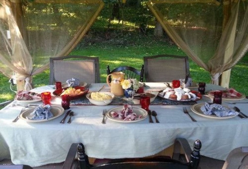 The Pines Of Dresden B&b