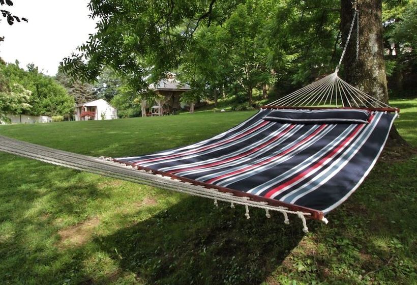 The Pines Of Dresden B&b