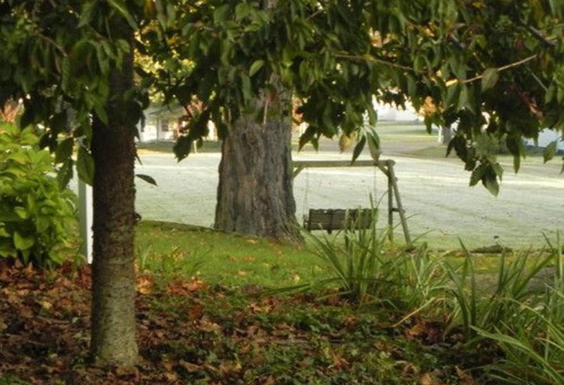 The Pines Of Dresden B&b