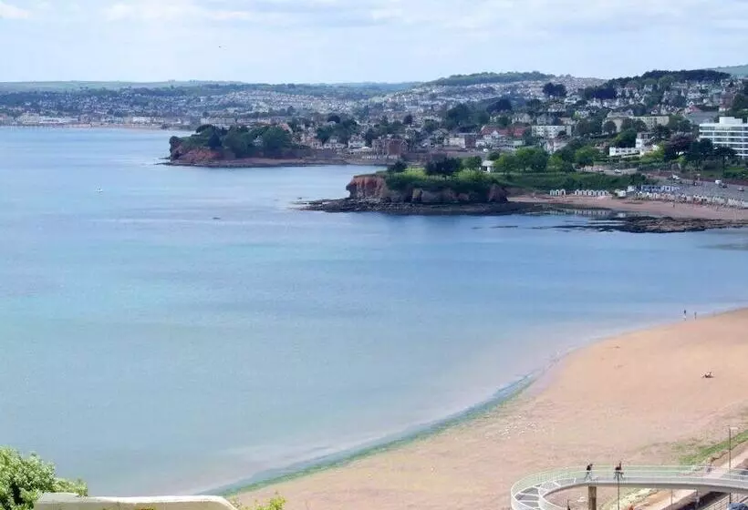 ベッドアンドブレックファースト Trelawney Hotel   Guest House