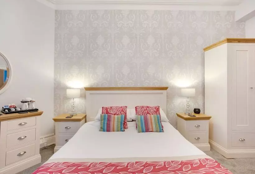 ベッドアンドブレックファースト Trelawney Hotel   Guest House