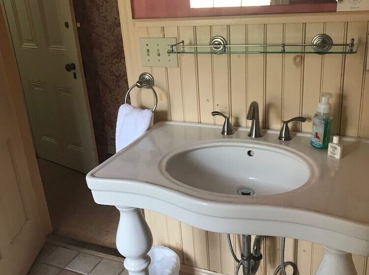 Bed and Breakfast Wild Wisteria