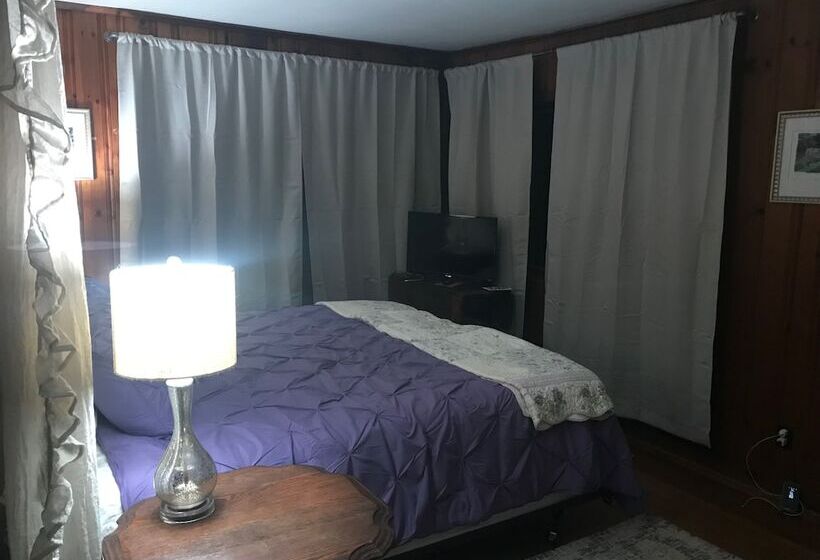 Bed and Breakfast Wild Wisteria