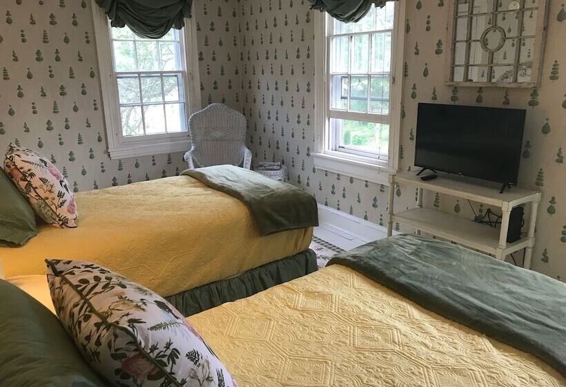 Bed and Breakfast Wild Wisteria