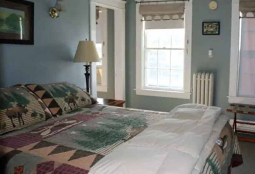 Bed and Breakfast Wildcat Inn And Tavern