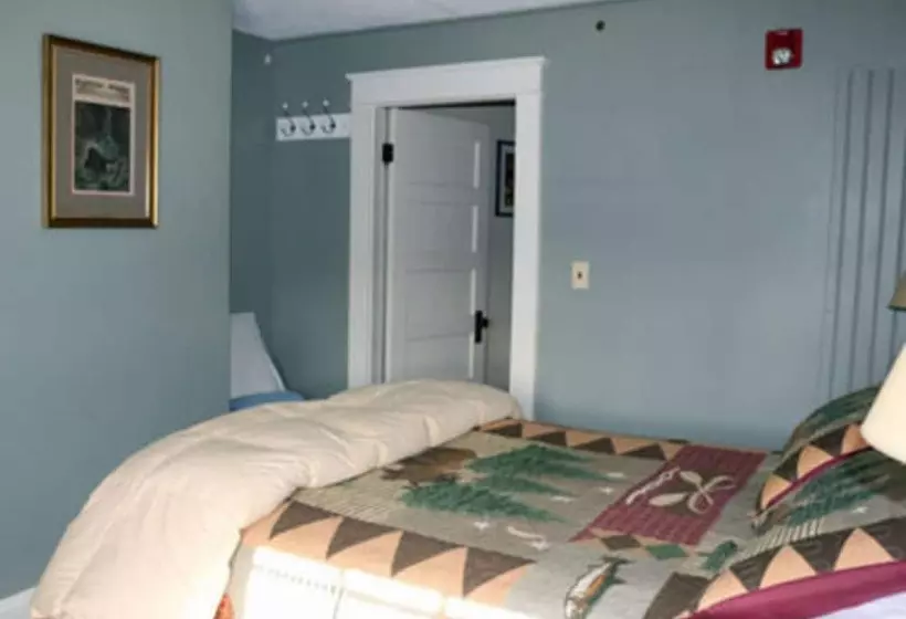 Bed and Breakfast Wildcat Inn And Tavern