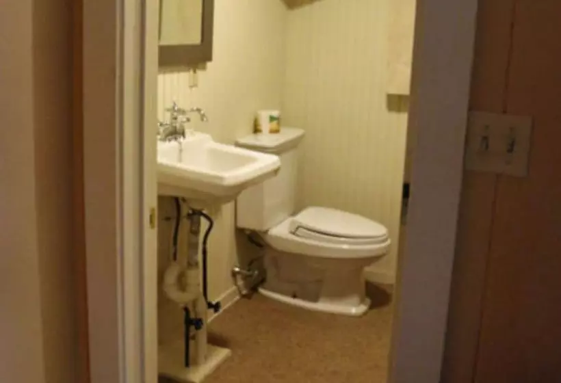 Bed and Breakfast Wildcat Inn And Tavern