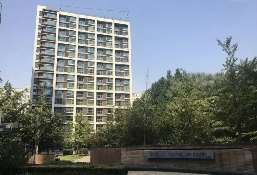 Beijing Seasons Park Apartment
