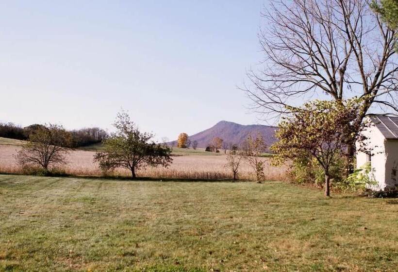 Cave Hill Farm Bed & Breakfast