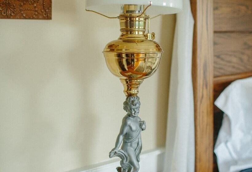 Cave Hill Farm Bed & Breakfast