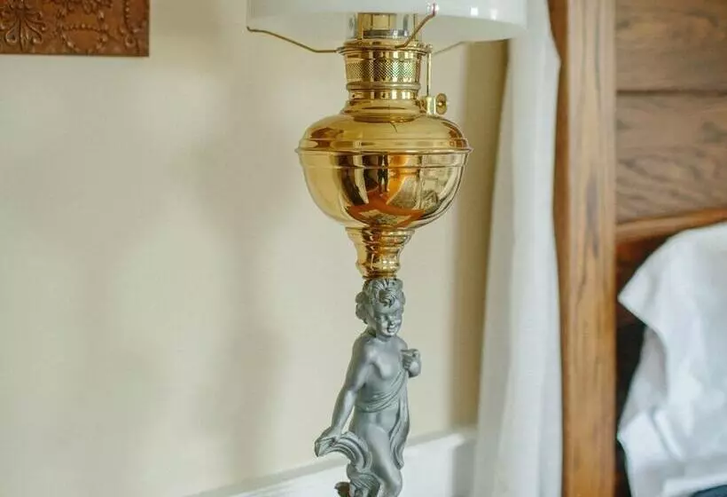 Cave Hill Farm Bed & Breakfast