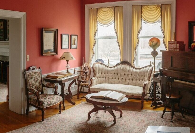 Cave Hill Farm Bed & Breakfast