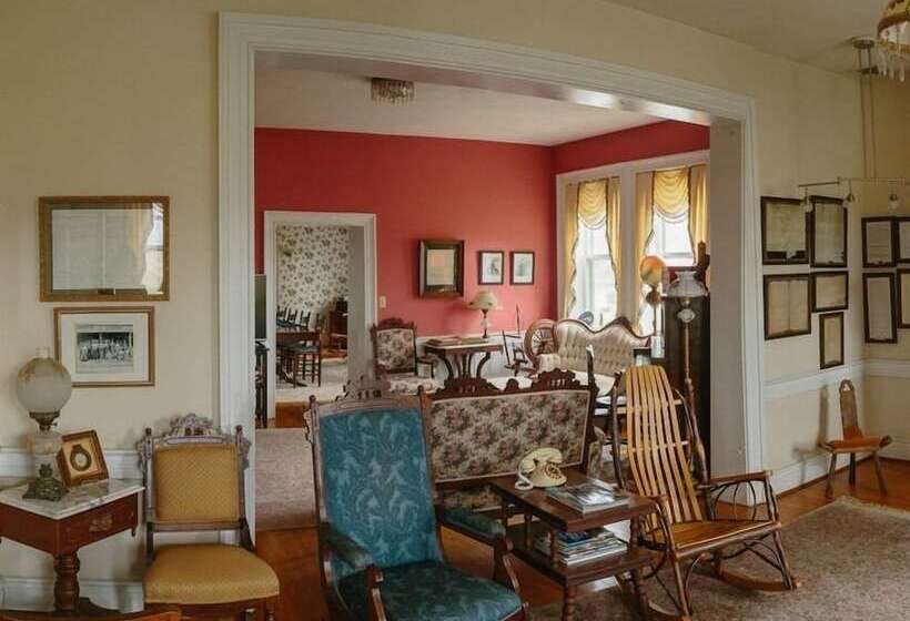 Cave Hill Farm Bed & Breakfast