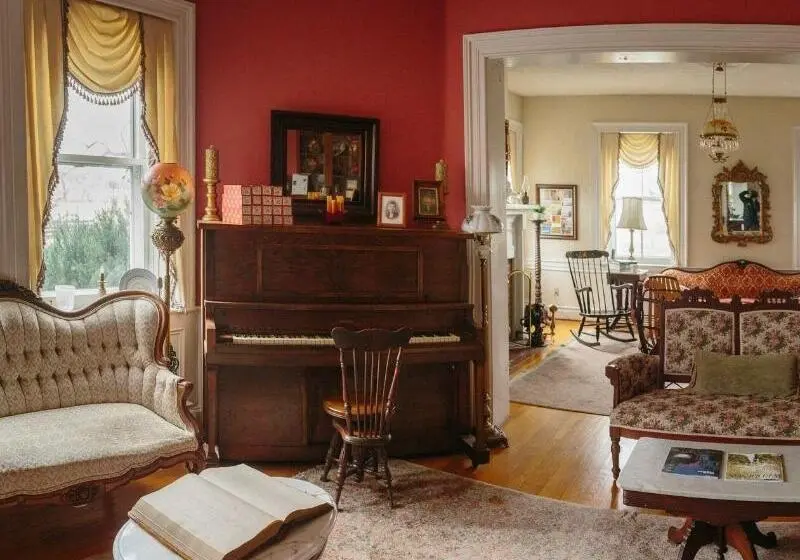 Cave Hill Farm Bed & Breakfast