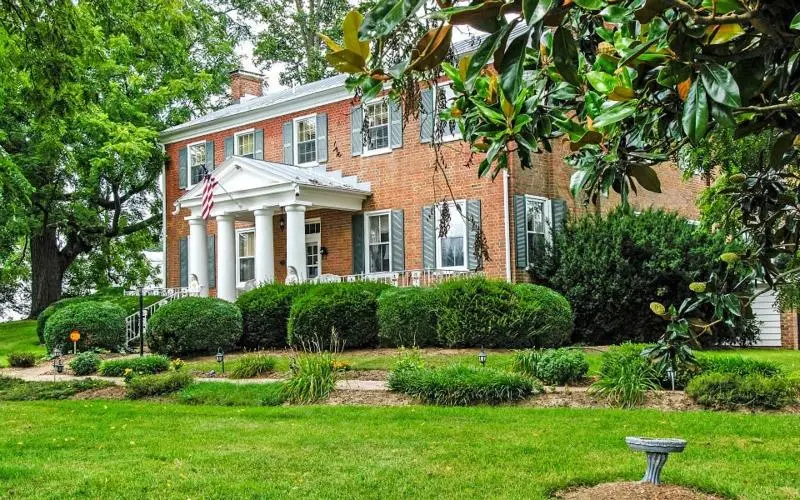 Cave Hill Farm Bed & Breakfast