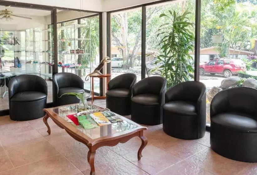 Cotlamani Hotel Aventura