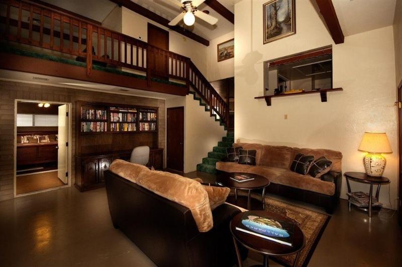 Desert Rose Bed And Breakfast