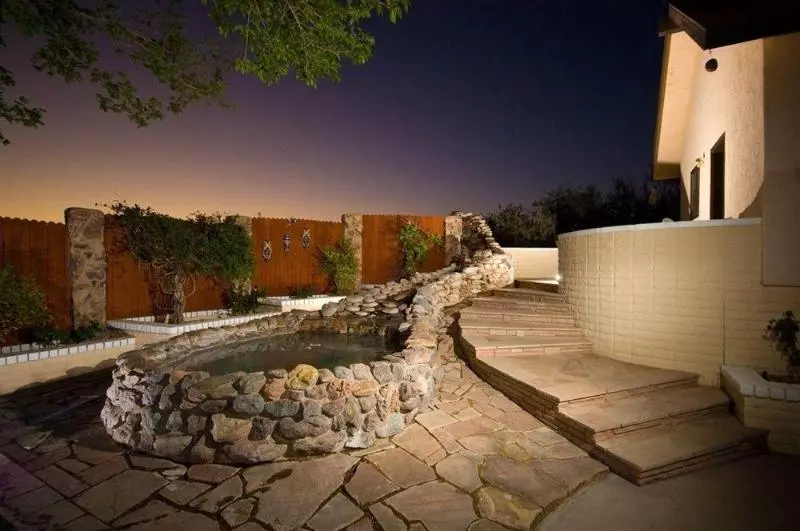 Desert Rose Bed And Breakfast