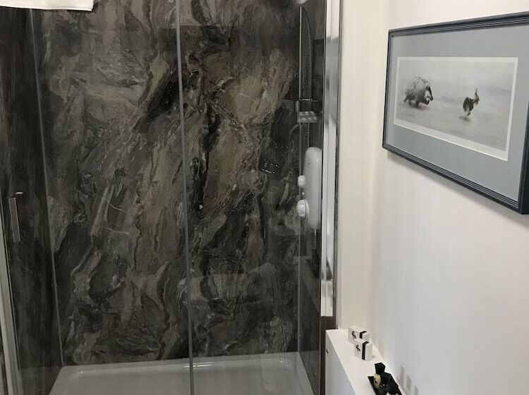 Отель Bankes Arms