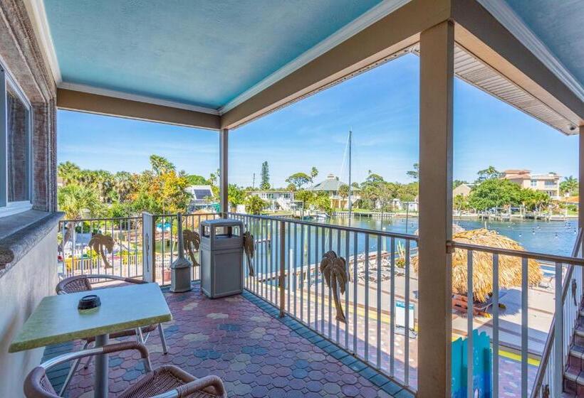 Bay Palms Waterfront Resort   Hotel And Marina