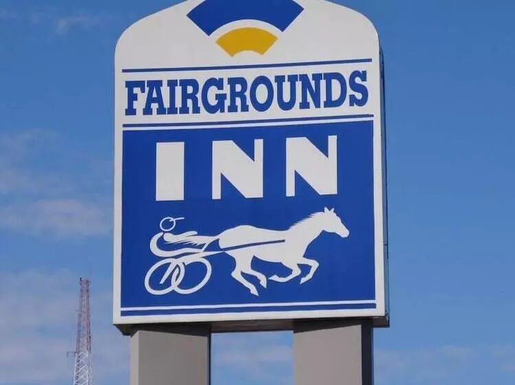 ホテル Fairgrounds Inn
