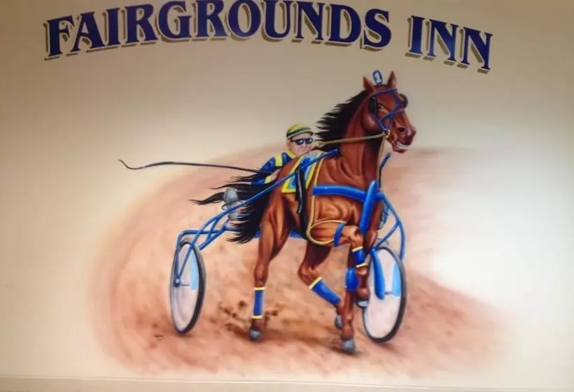 ホテル Fairgrounds Inn