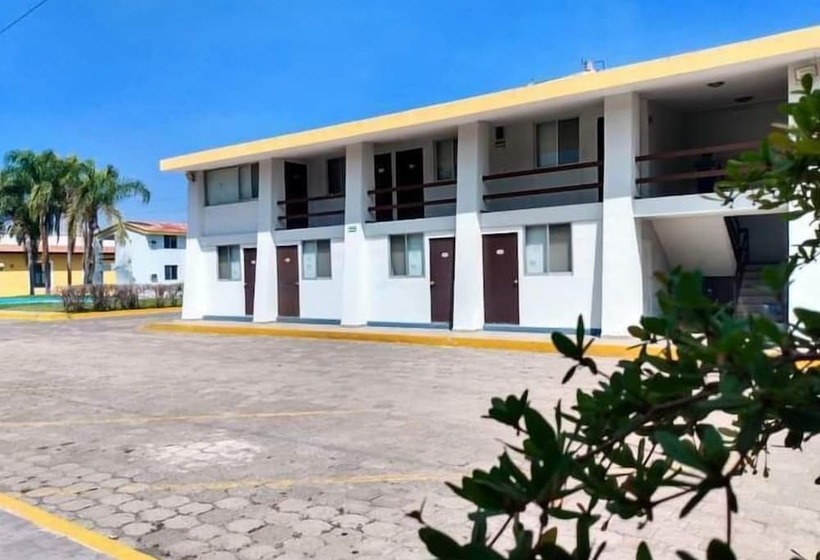 هتل Jm Ejecutivo Celaya,centro Histórico