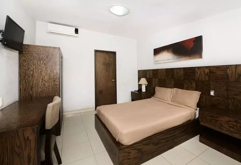 فندق Jm Ejecutivo Celaya,centro Histórico