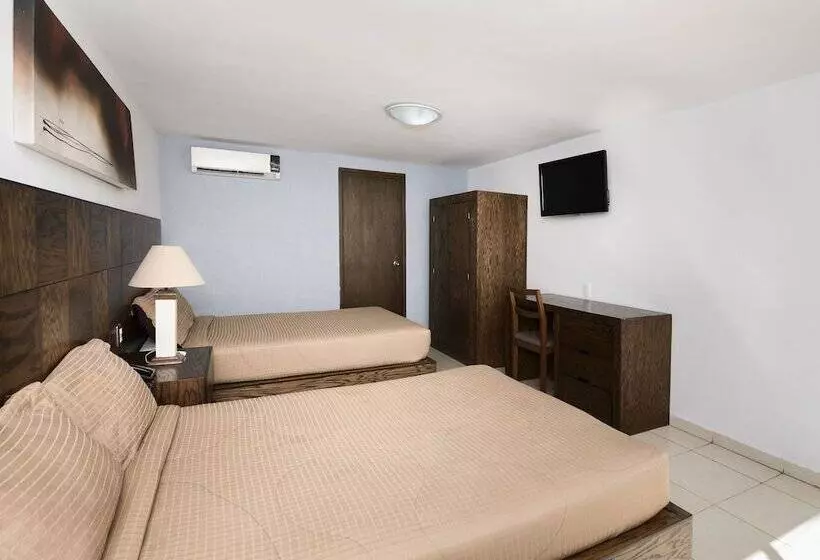 فندق Jm Ejecutivo Celaya,centro Histórico