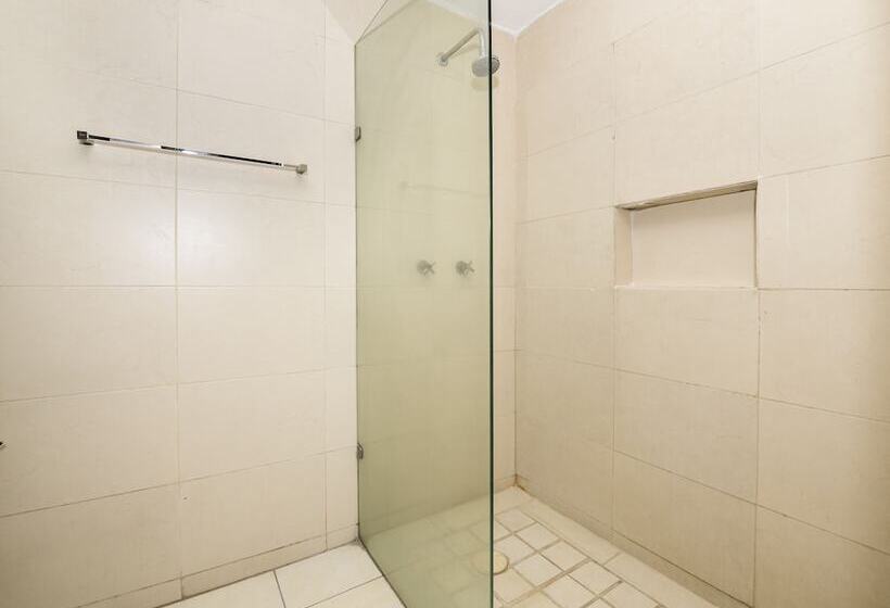 هتل Jm Ejecutivo Celaya,centro Histórico