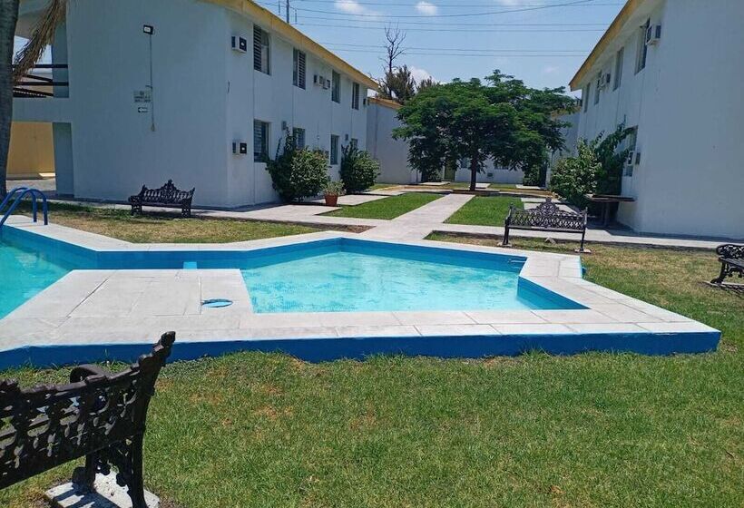 هتل Jm Ejecutivo Celaya,centro Histórico