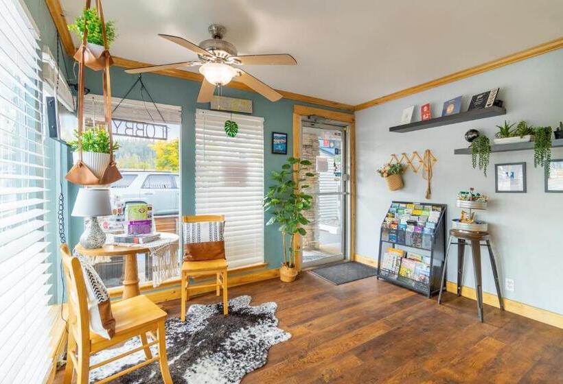 Отель Resort City Inn Coeur D Alene