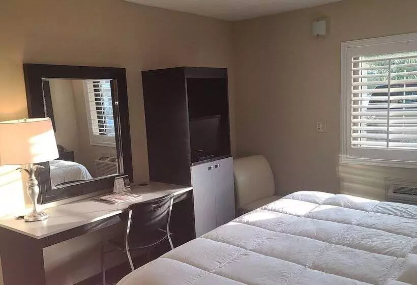 Hotelli Sole Inn And Suites