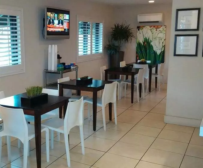 Hotelli Sole Inn And Suites