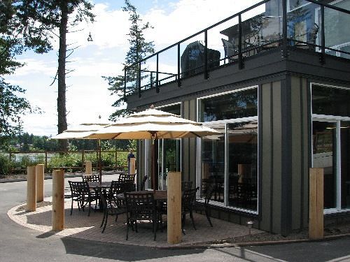 Otel Sooke Harbour Resort & Marina