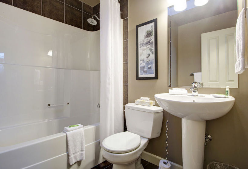 Otel Sooke Harbour Resort & Marina