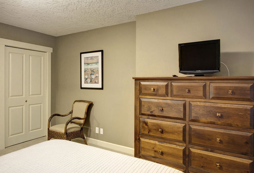 Otel Sooke Harbour Resort & Marina