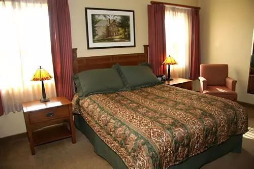 Hotel The Red Mill Inn