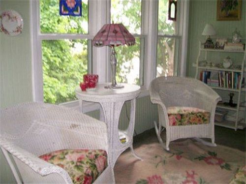 Isadoras Bed And Breakfast