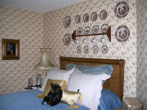 Isadoras Bed And Breakfast