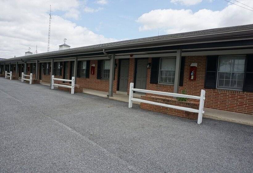 Мотель Harvest Drive Family Inn  Renovated Rooms