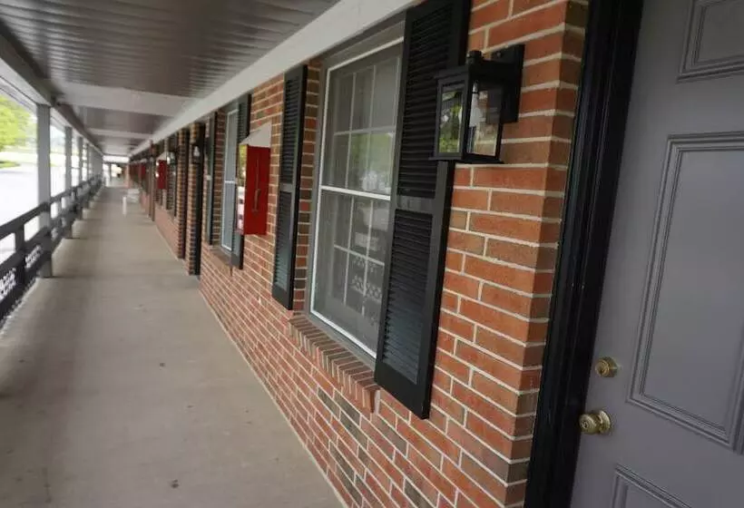 汽车旅馆  Harvest Drive Family Inn  Renovated Rooms