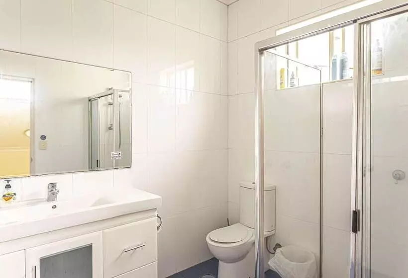 汽车旅馆 Manly Beach House