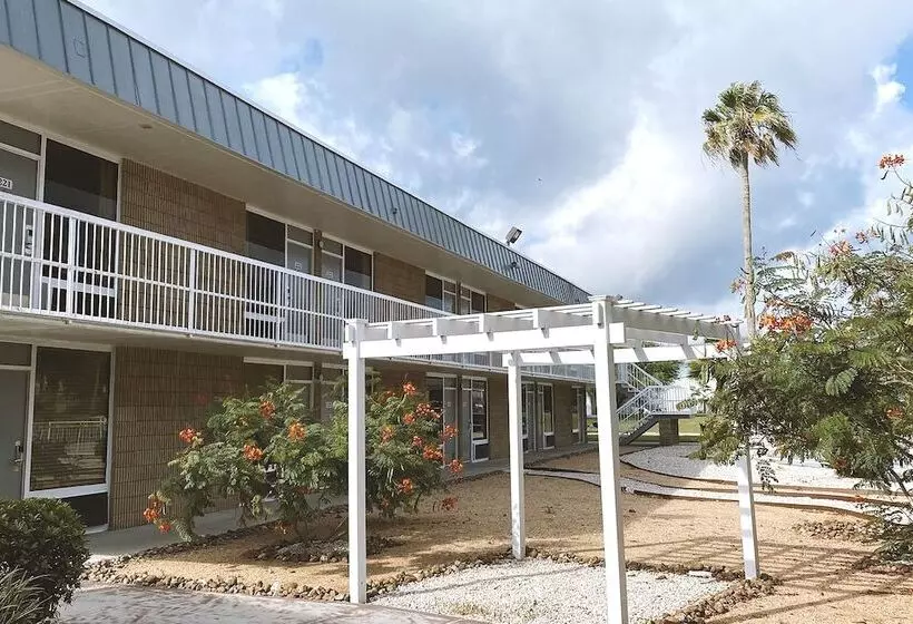 モーテル Sky Palace Inn & Suites By Jasper Beeville