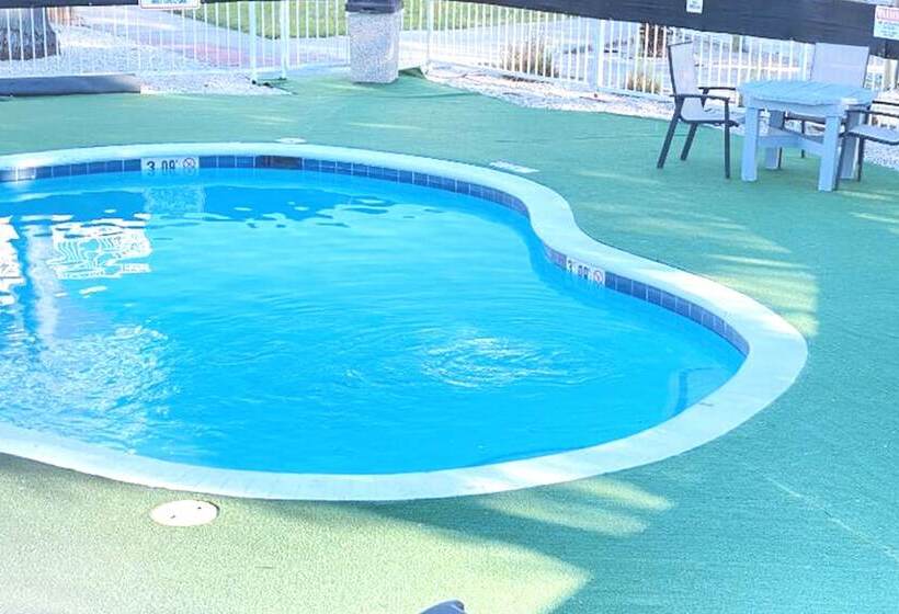 فندق على الطريق Sky Palace Inn & Suites By Jasper Beeville