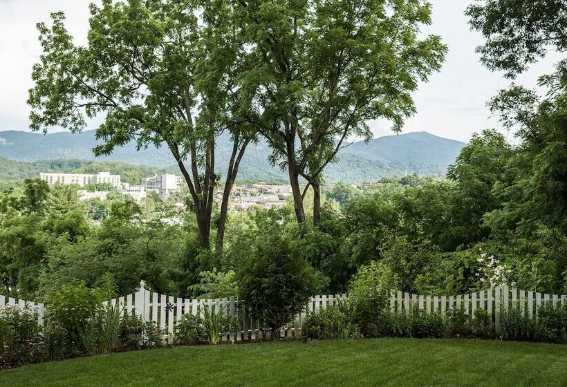 Oak Hill On Love Lane Bed And Breakfast Inn