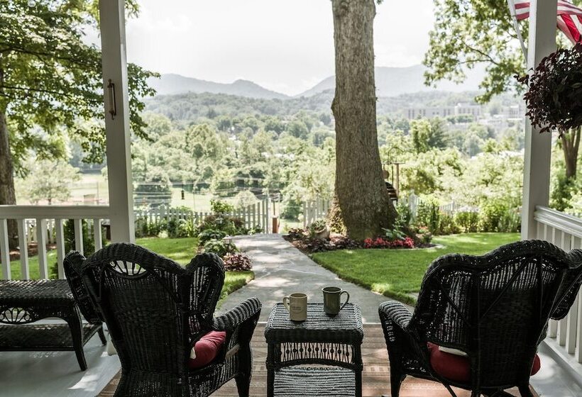 Oak Hill On Love Lane Bed And Breakfast Inn