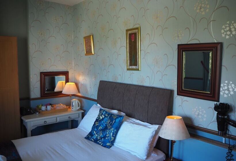 ペンション Meare Manor